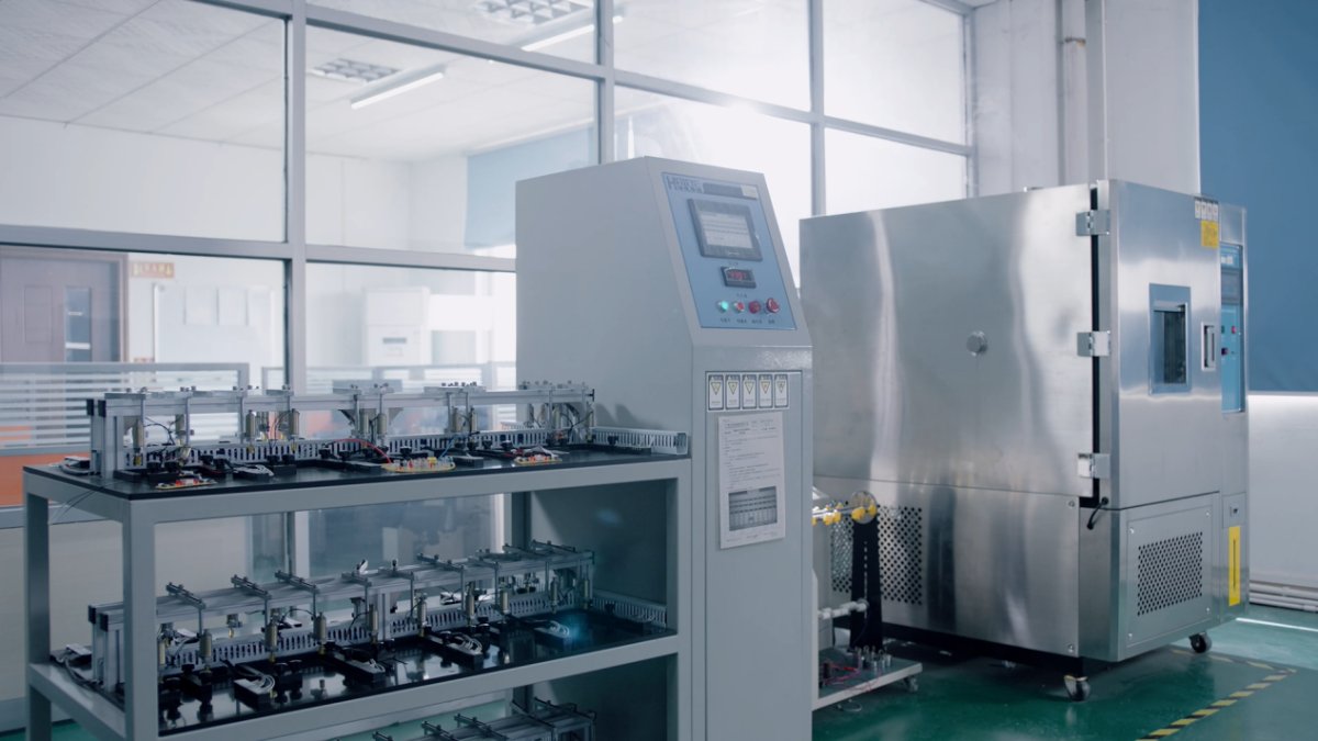 数智制造助推动能转换 小熊电器高质量发展路径解析与互联网食品生态协同